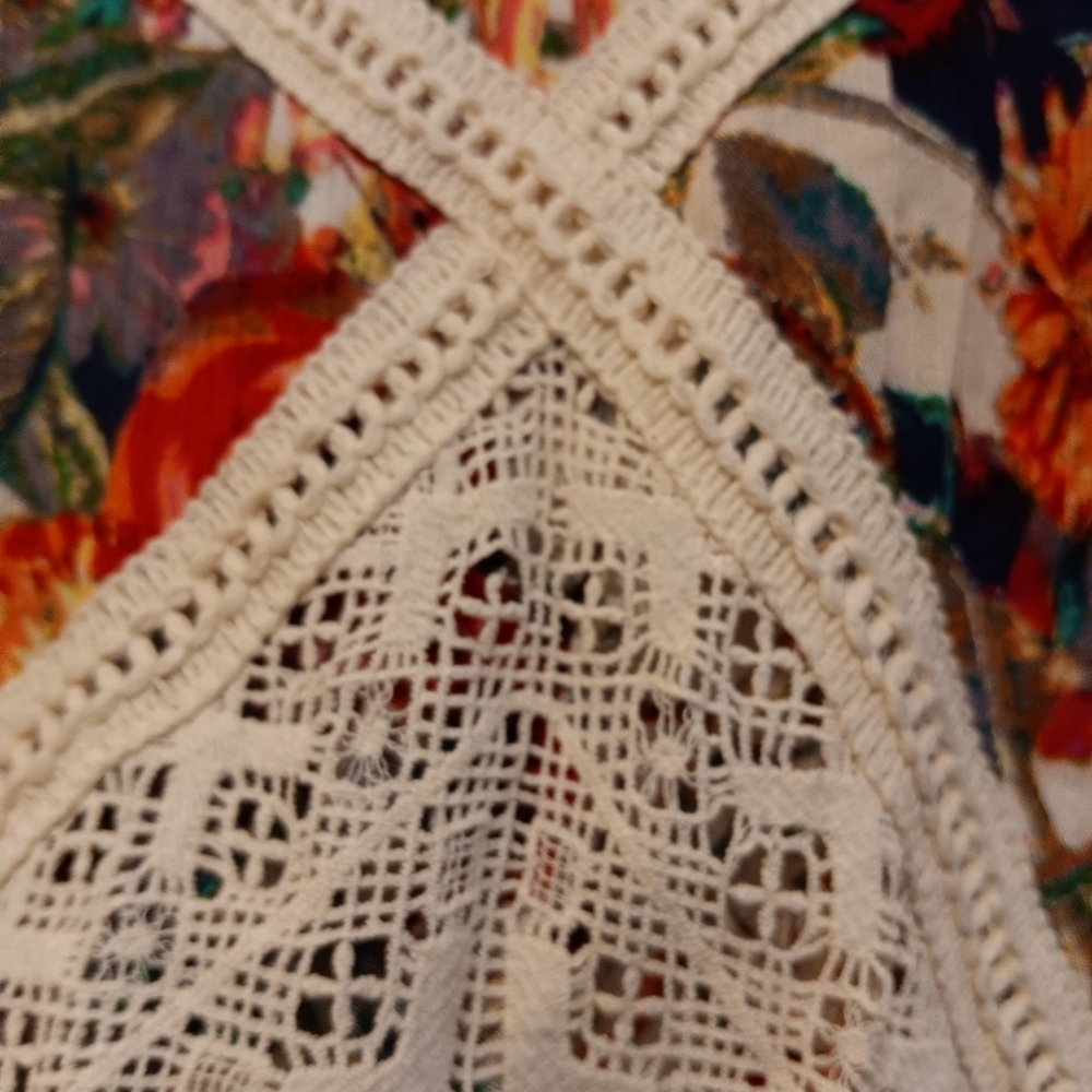 Umgee| Floral Lace Long Sleeve Dress Bell Sleeve Sz Small Tiered Boho Feminine - Picture 2 of 8